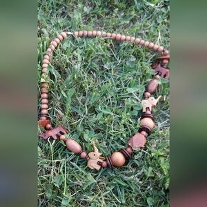 Vintage 1980's Wood Elephant Necklace with Beads